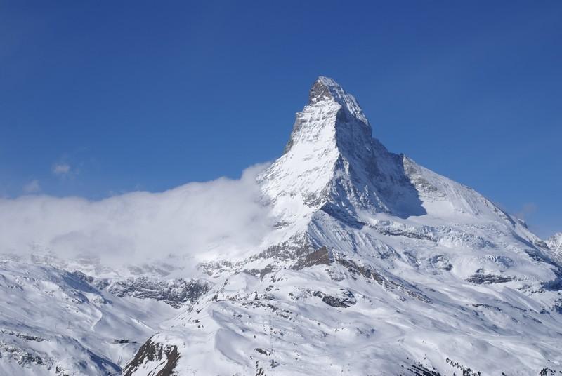 Zermatt Avalanche Update - Avalanche Disrupts Transport Links to Zermatt