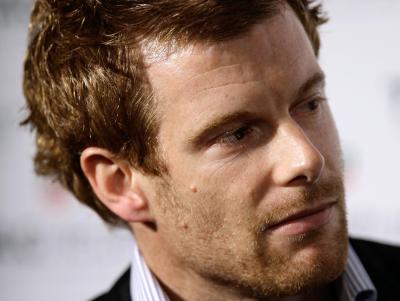 Top Chef Aiken Reopens London Restaurant - Star chef Tom Aikens has reopened his London restaurant.