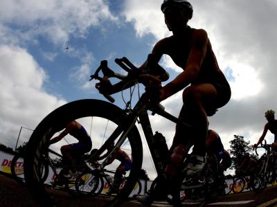 British Cyclists In Historic Finish In Madrid - Spanish cyclist Juan Hose Cobo has taken the Vuelta a Espana crown in Madrid.