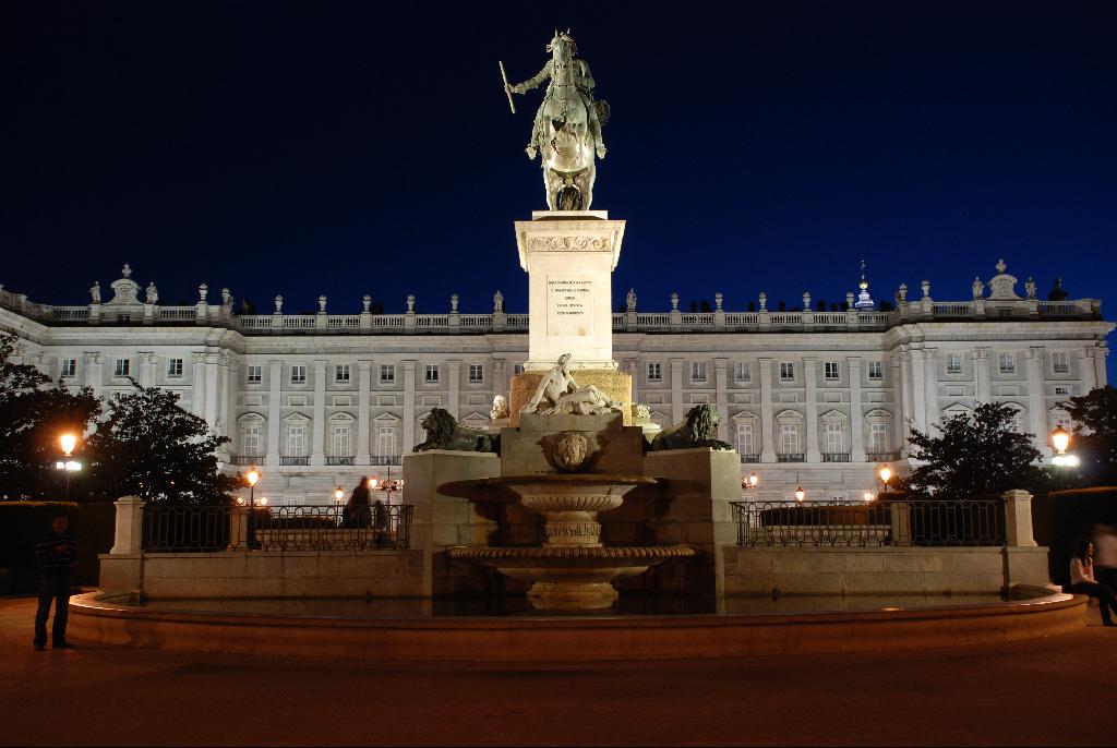 The Largest Palace of It's Kind in Europe