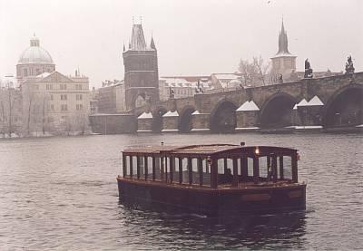 Canal Cruises - See Prague Like you Have Never Seen Her Before