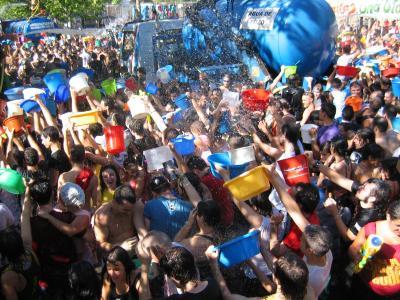 Madrid Braced for Annual Water Fight - Thousands will descend on Madrid's Vallecas district for its annual water fight this Sunday.